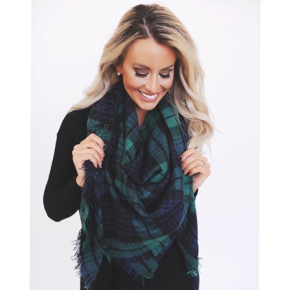 Accessories - Green & Black Plaid Flannel Fringe Oversized Blanket Scarf